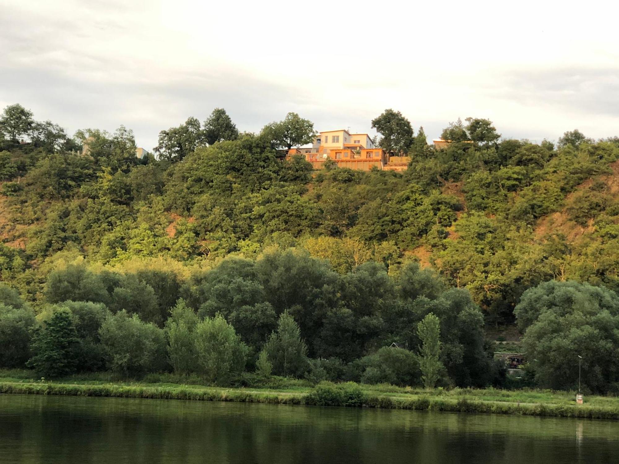 Apartman - D - Vyhlidka Nad Rekou Zdiby المظهر الخارجي الصورة